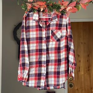 Women’s Faded Glory button down flannel. Great fall colors! 🍁 Size 18-20